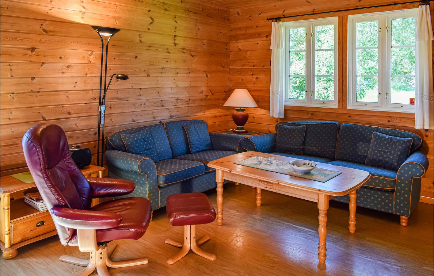 Ferienhaus für 6 Personen mit Seeblick in Gjøvik