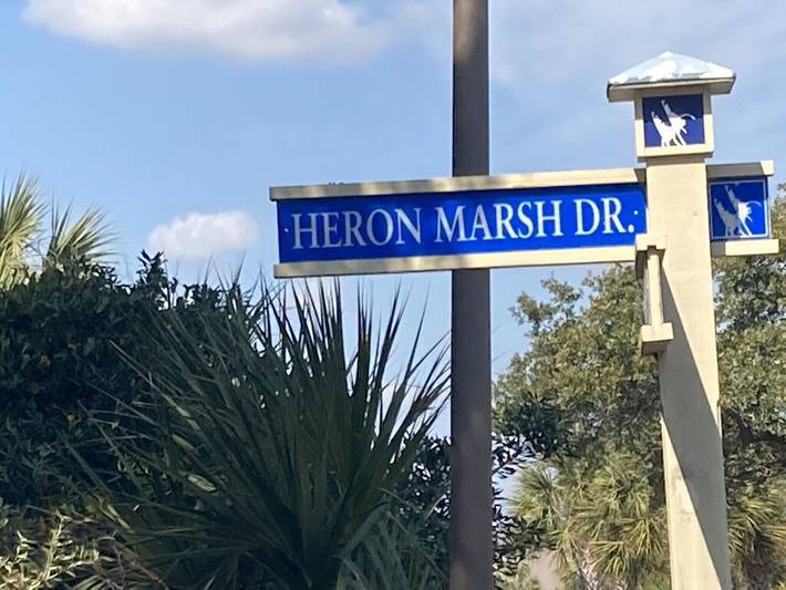 Vacation rental for 8 people, with sauna and pool as well as hot tub and yard in Pawleys Island