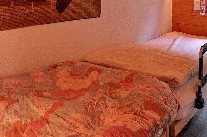 Ganze Wohnung, Einfache 2-stöckige Wohnung für 5 bis 6 Personen, Wohnzimmer mit Kamin, Kochnische mit Geschirrspüle in Grimentz, Anniviers