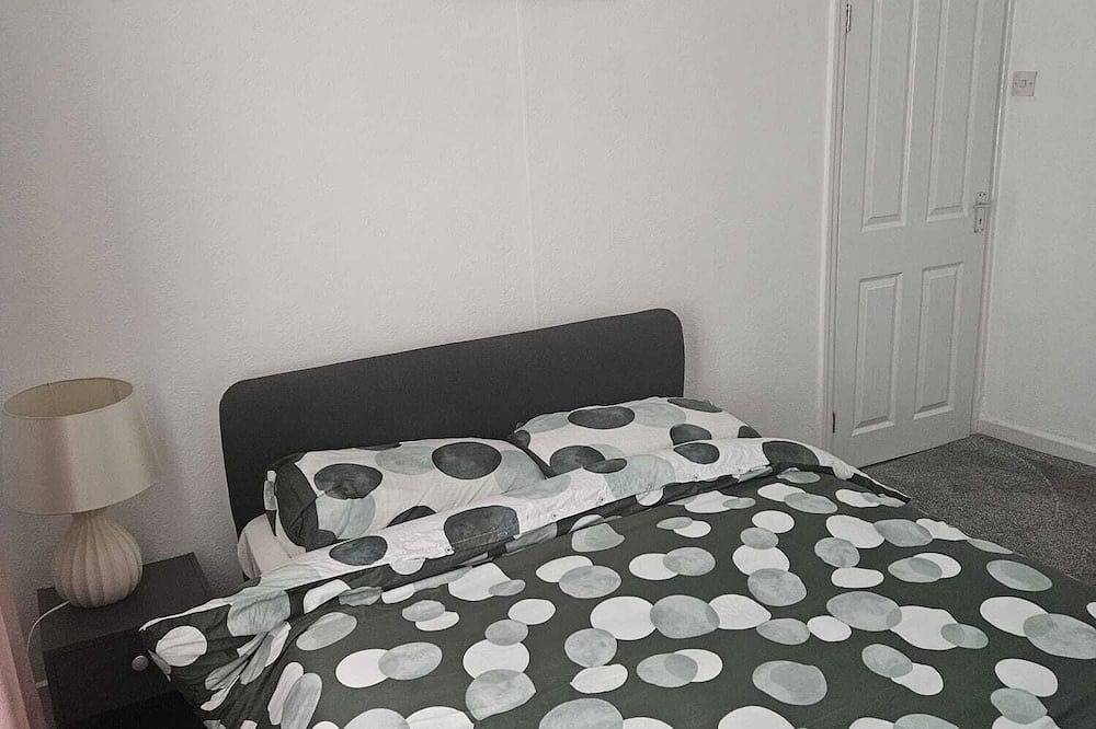 3cosy bedroom in a good location in Bolton, Grand Manchester
