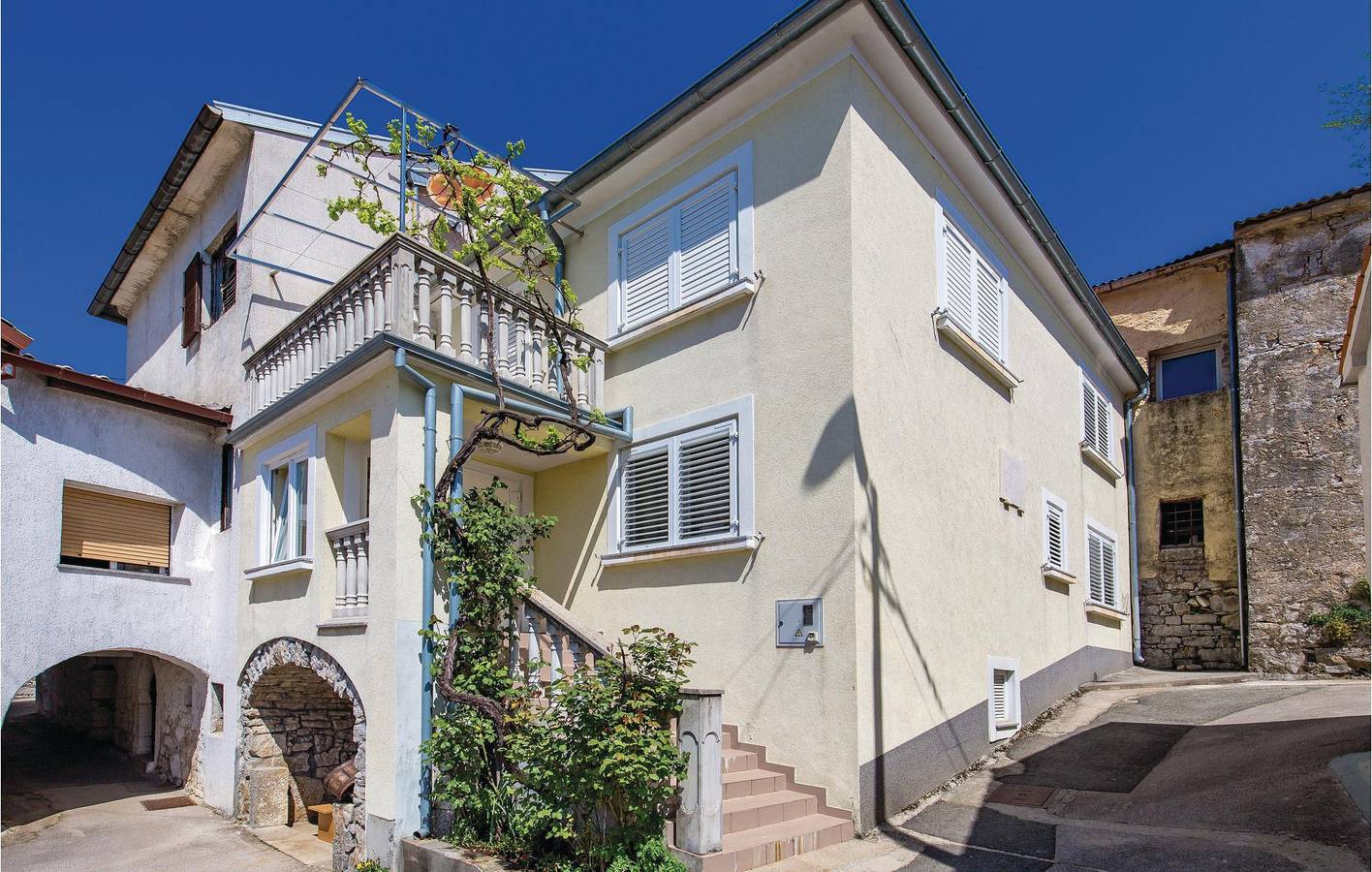 Casa vacanza a Kvarn a partire da 77€ a notte