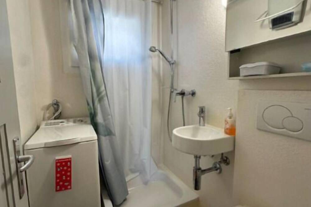Ganze Wohnung, Funktionale Wohnung im Zentrum des alten Dorfes Chandolin, für 2 bis 4 Personen.Außenbereich: 2,5-Zi in Chandolin, Anniviers