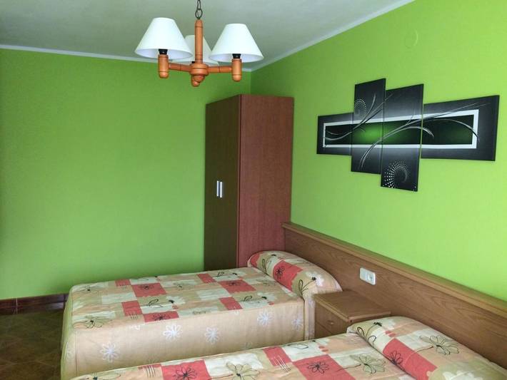 Casa rural para 6 personas, con vistas y balcón en Parres - 2