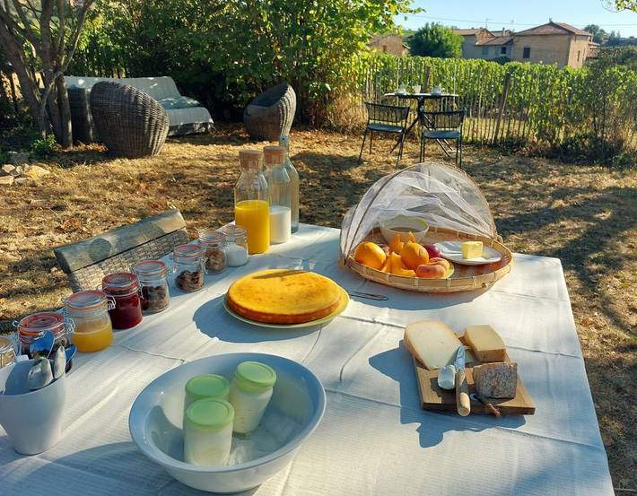 Chambre d’hôte pour 2 personnes, avec jardin dans Rhône - 3