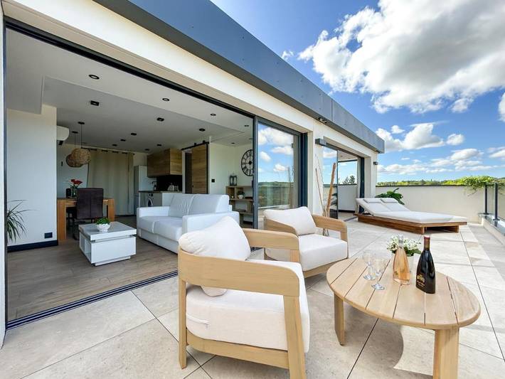 Gîte pour 2 personnes, avec piscine et jardin ainsi que sauna et jacuzzi à Langlade - 3