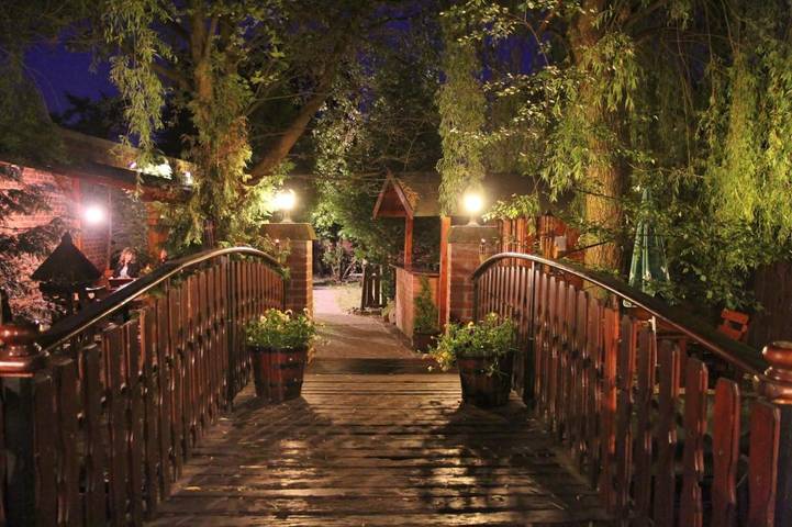 Ferienhaus für 5 Personen, mit Garten und Ausblick, mit Haustier in Hradec Králové