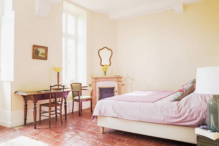 Location de vacances pour 7 personnes, avec jardin à Commarin - 3