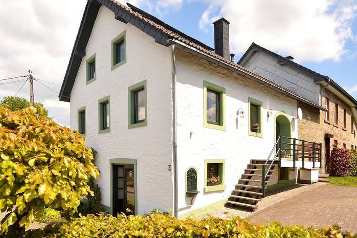 Maison de vacances pour 8 personnes, avec sauna et jardin à Butgenbach
