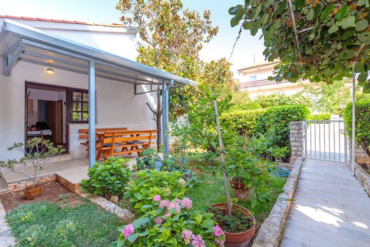 Ferienwohnung für 4 Personen, mit Balkon/Terrasse in Pjescana Uvala - 3
