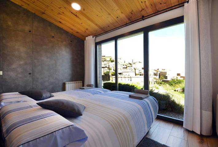 Casa rural para 7 personas, con jardín además de jacuzzi y piscina en Provincia de Lleida - 4