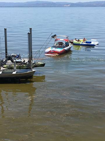 Vacation House for 14 Guests in Clearlake, Lake County (CA), Picture 2