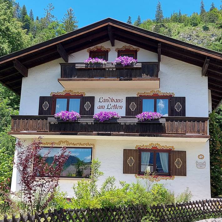 Ferienwohnung für 4 Personen, mit Balkon und Garten in Reit im Winkl