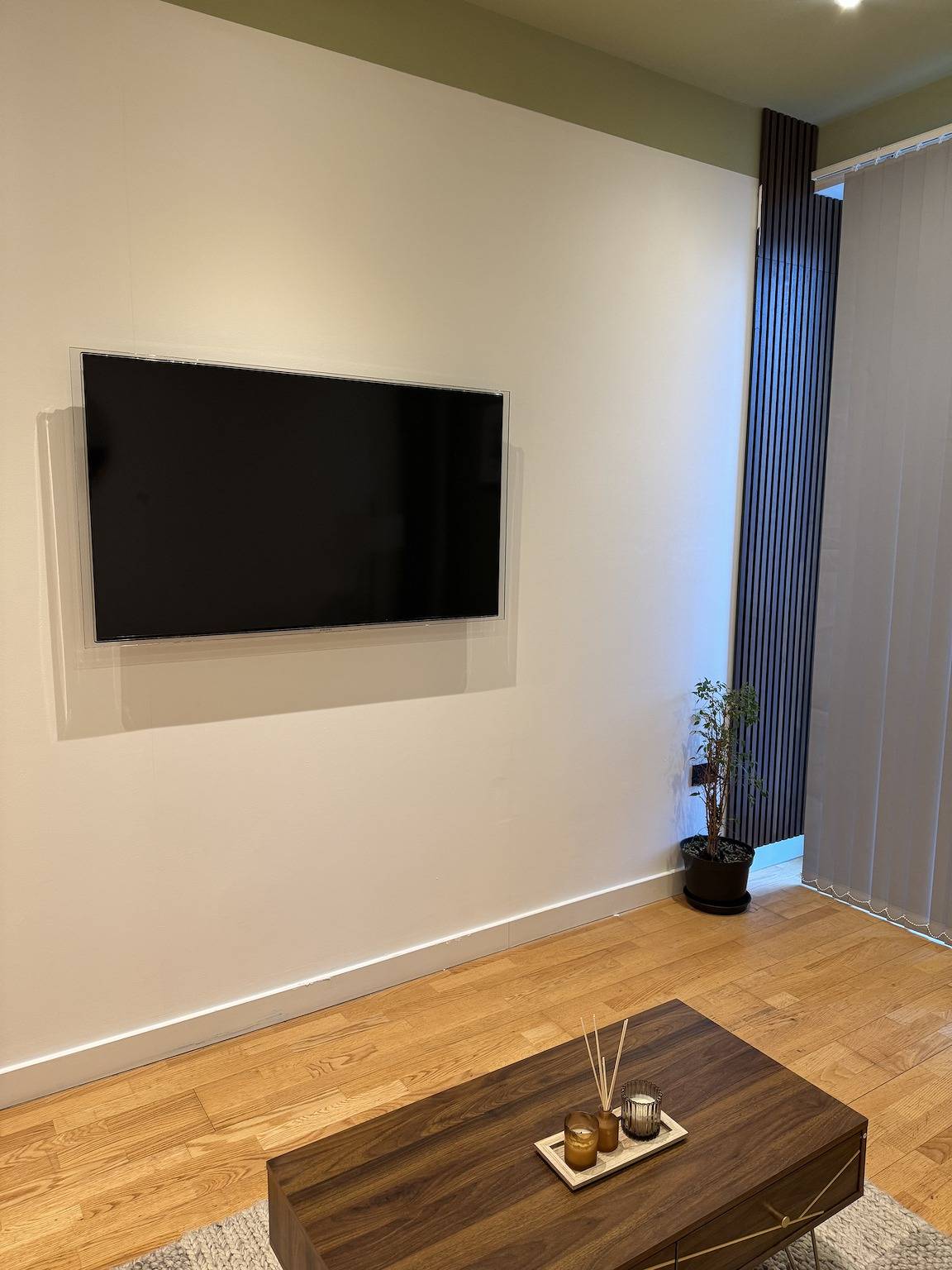 Entire apartment, Modern Central Manchester Condo Next To Ao Arena - Parking - Local Attractions in Manchester, Greater Manchester