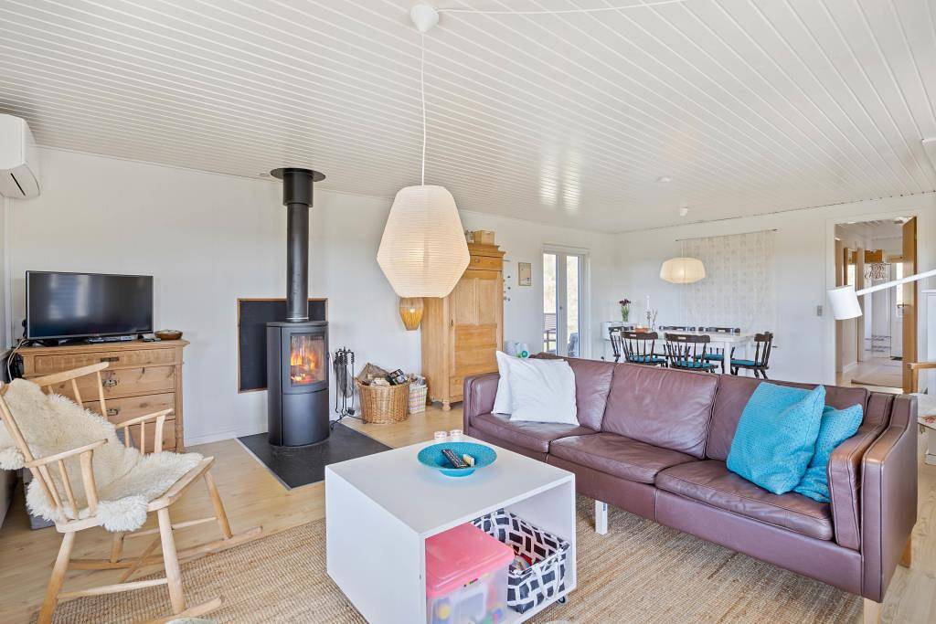 Cosy holiday home by the dunes with dishwasher in Ringkøbing, Ringkøbing-Skjern Region
