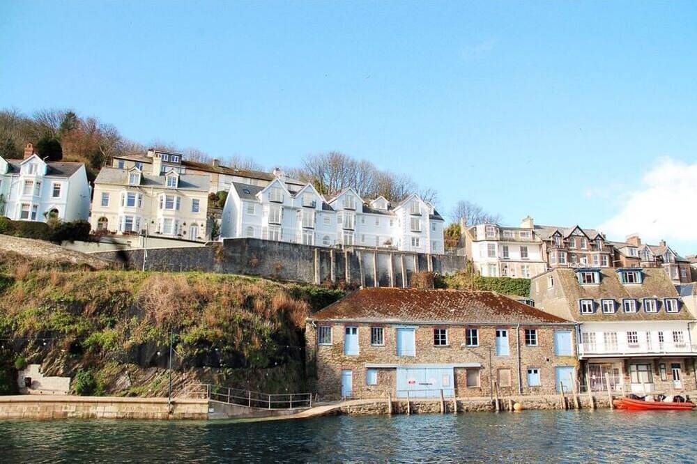 Apartamento entero, Lovely Flat En West Looe Con Espectacular Mar Y Harbour Views in Looe, Cornualles
