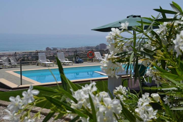 Bed and breakfast per 4 persone, con panorama e piscina nonché giardino - 1