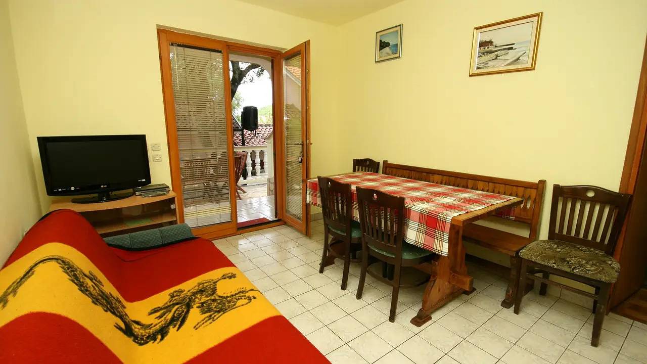 Ganze Ferienwohnung, Ferienwohnung für 6 Personen (36 m²) in Povile in Povile, Primorje-Gorski Kotar