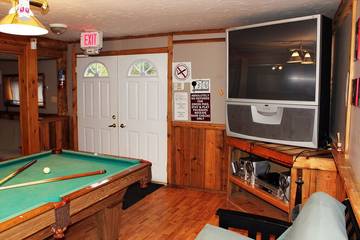 Cabin Rentals And Lodges for 40 Guests in Niagara Falls, Niagara falls, Picture 4