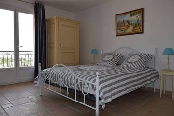 Villa pour 6 Personnes dans Saint-Aygulf, Fréjus, Photo 4