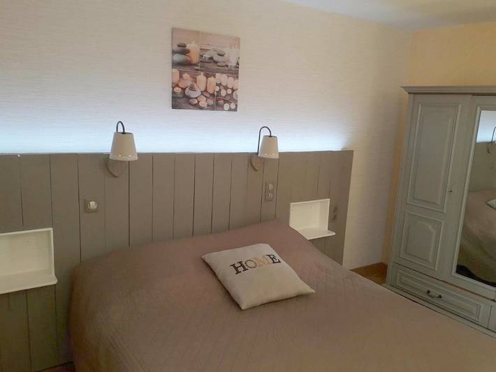 Location de vacances pour 2 personnes, avec vue et jardin, adapté aux familles dans Saint-Andelain - 3