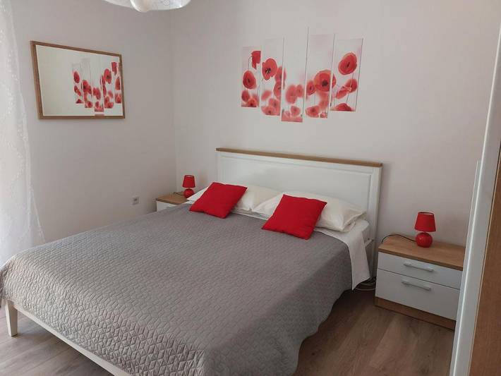 BnB für 2 Personen, mit Ausblick und Garten sowie Terrasse auf Cres
