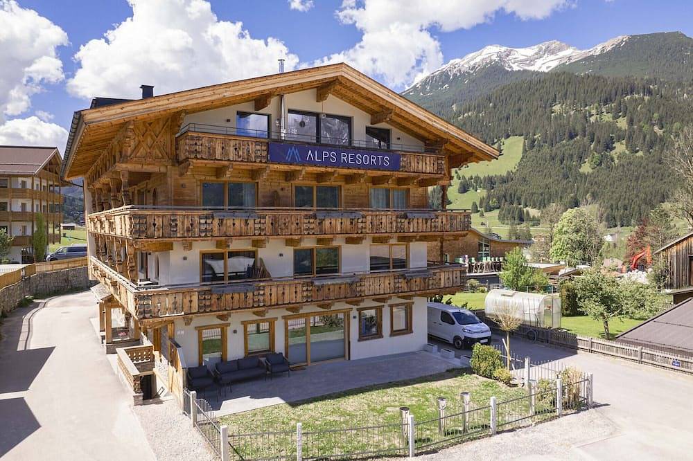 Geheel appartement, Luxe appartement met sauna in Tirol in Lechtal Alps, Lermoos