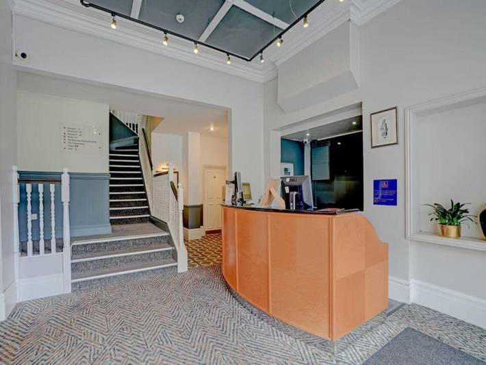 Ganze Wohnung, Sonntag London Staines-upon-Thames Heathrow T5 – Classic Double in Spelthorne, Colne Valley Park