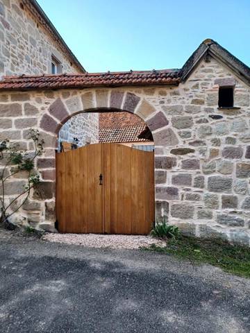 Gîte pour 10 personnes, avec jardin et vue à Puy-d'Arnac