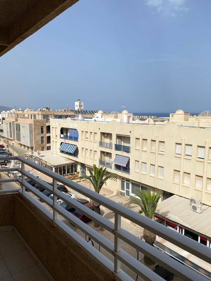 Apartamento de vacaciones para 6 personas, con balcón y vistas - 1