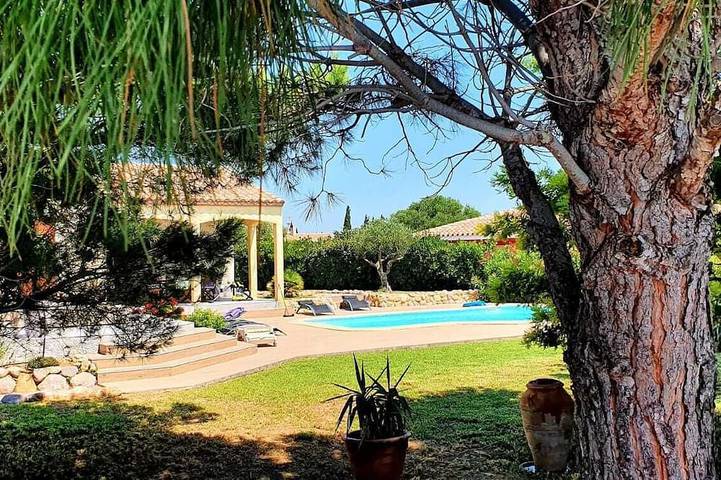 Location de vacances pour 8 personnes, avec Terrasse et Jardin à La Palme