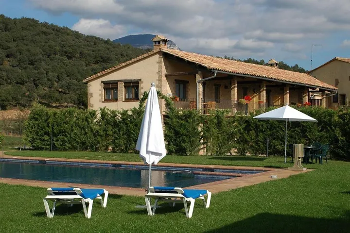 Apartamento de vacaciones para 8 personas, con piscina además de jardín y vistas - 1