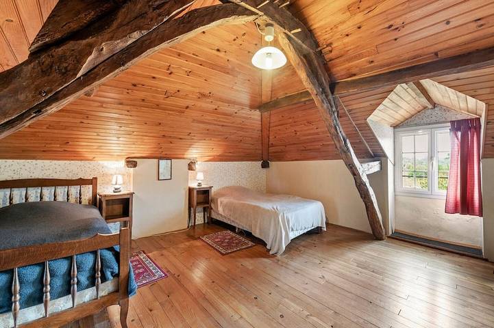 Location de vacances pour 6 personnes, avec terrasse ainsi que piscine et jardin à Loubejac - 3