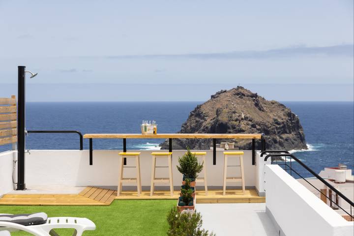 Apartamento rural para 2 personas, con Vistas al mar además de Terraza y Piscina en Garachico