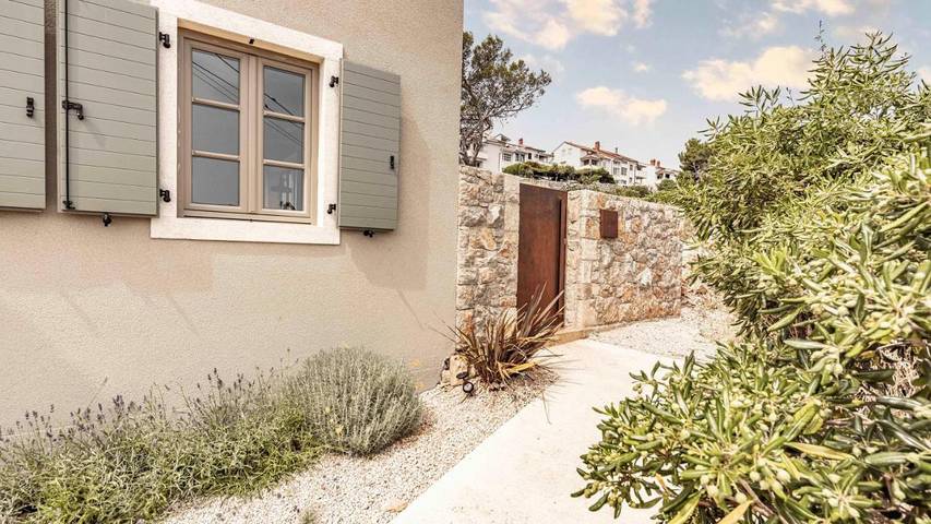 Villa pour 4 personnes, avec piscine ainsi que jardin et vue à Mali Losinj - 3