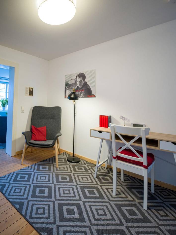 Ganze Ferienwohnung, "Wohnen mit Büchern" in Losheim am See, Saar-Nahe-Bergland