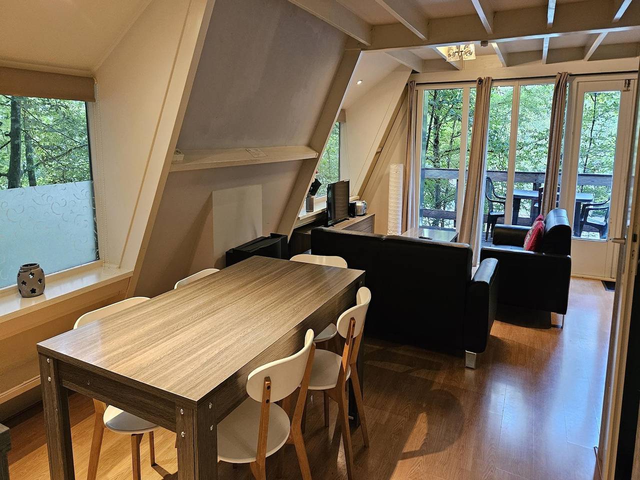 Serene Vacation Chalet in Durbuy in Grandhan, Durbuy