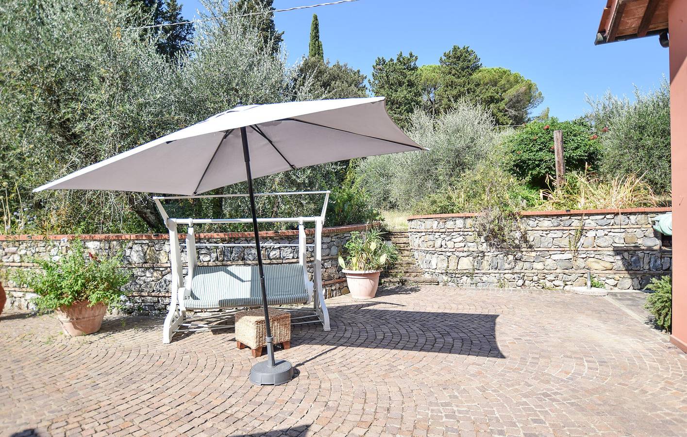Appartamento intero, Accogliente appartamento con una camera da letto e terrazza vicino a una pizzeria e al fiume in Terricciola, Pisa e dintorni