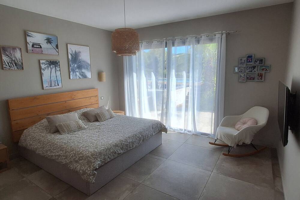 Villa Canailles, sea view, pool and jacuzzi, Cassis in Cassis, Nationalpark Calanques