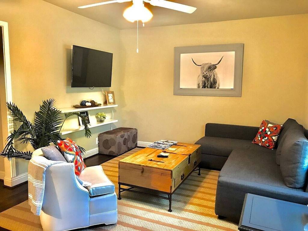 Vacation House for 4 Guests in Dallas, Dallas County