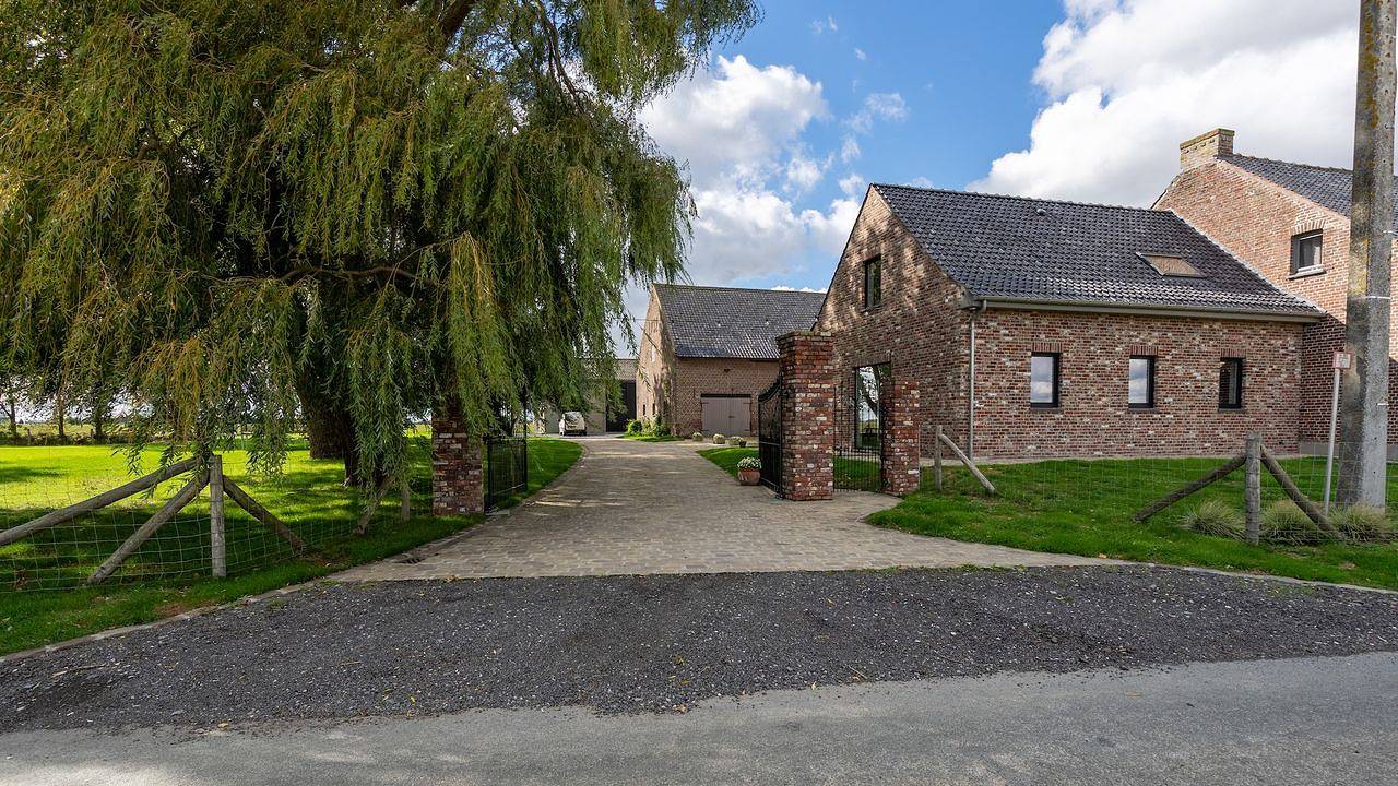Geheel vakantieappartement, Vakantieappartement voor 5 personen met terras in Roesbrugge-Haringe, Poperinge