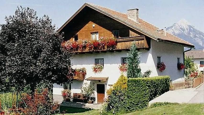 Ferienwohnung für 14 Personen, mit Garten in Tiroler Oberland