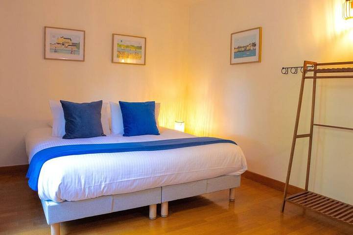 Gîte pour 15 personnes, avec sauna ainsi que jacuzzi et jardin, animaux acceptés dans Voivres-lès-le-Mans - 3