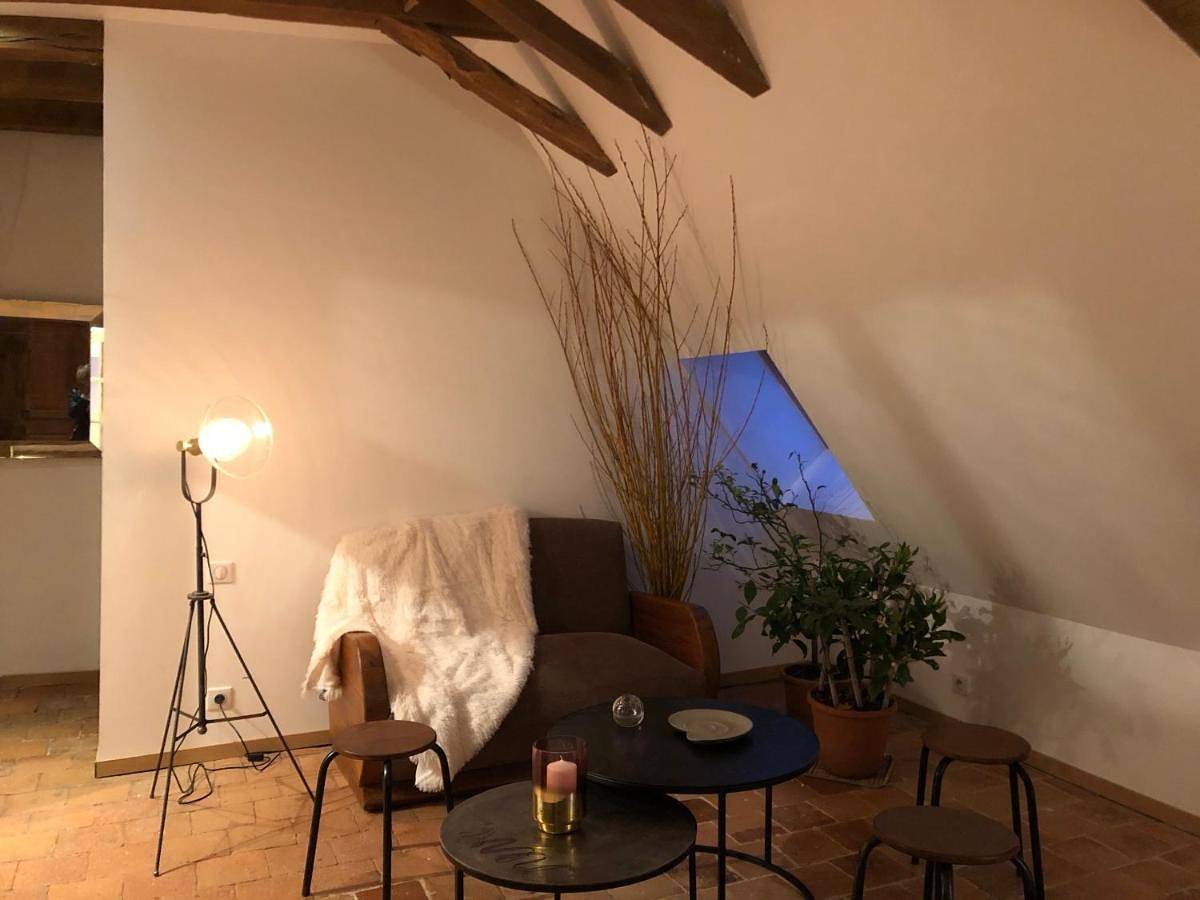 Chambre d’hôte pour 2 personnes avec piscine in Céron, Région de Charolles