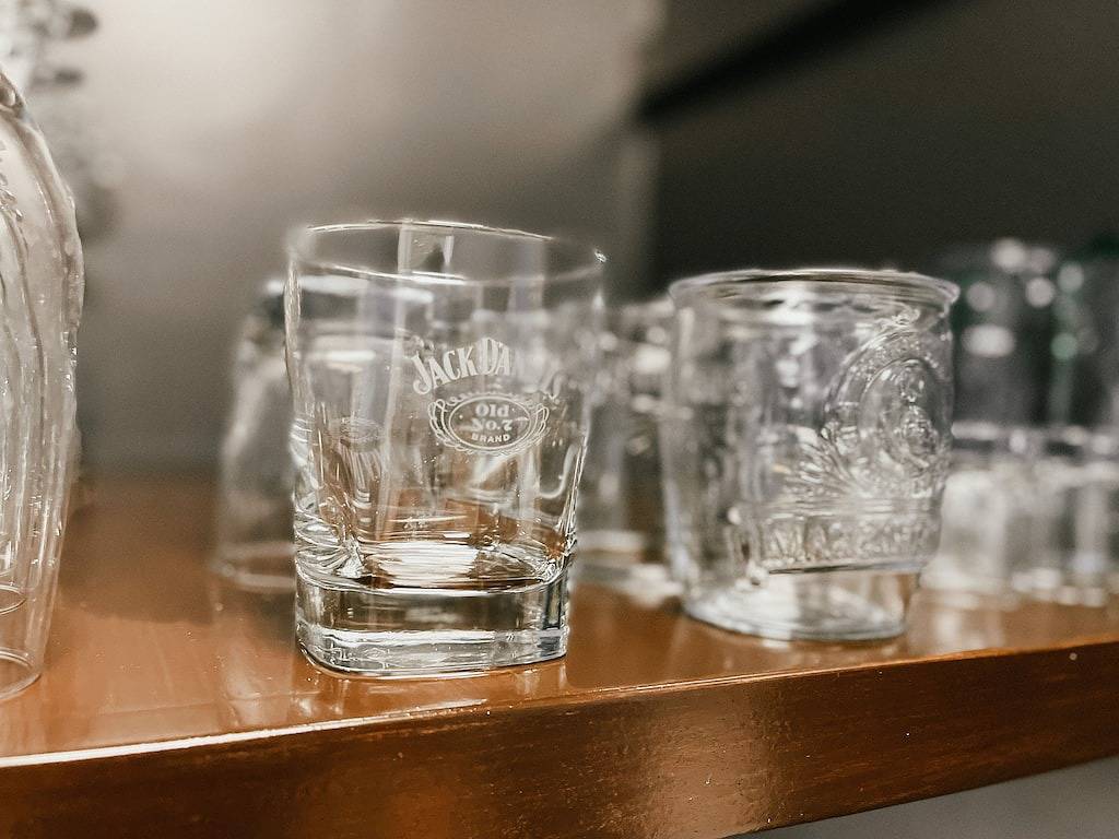 2 Br home with Hot-Tub! Quiet, dead end street in Holmes County