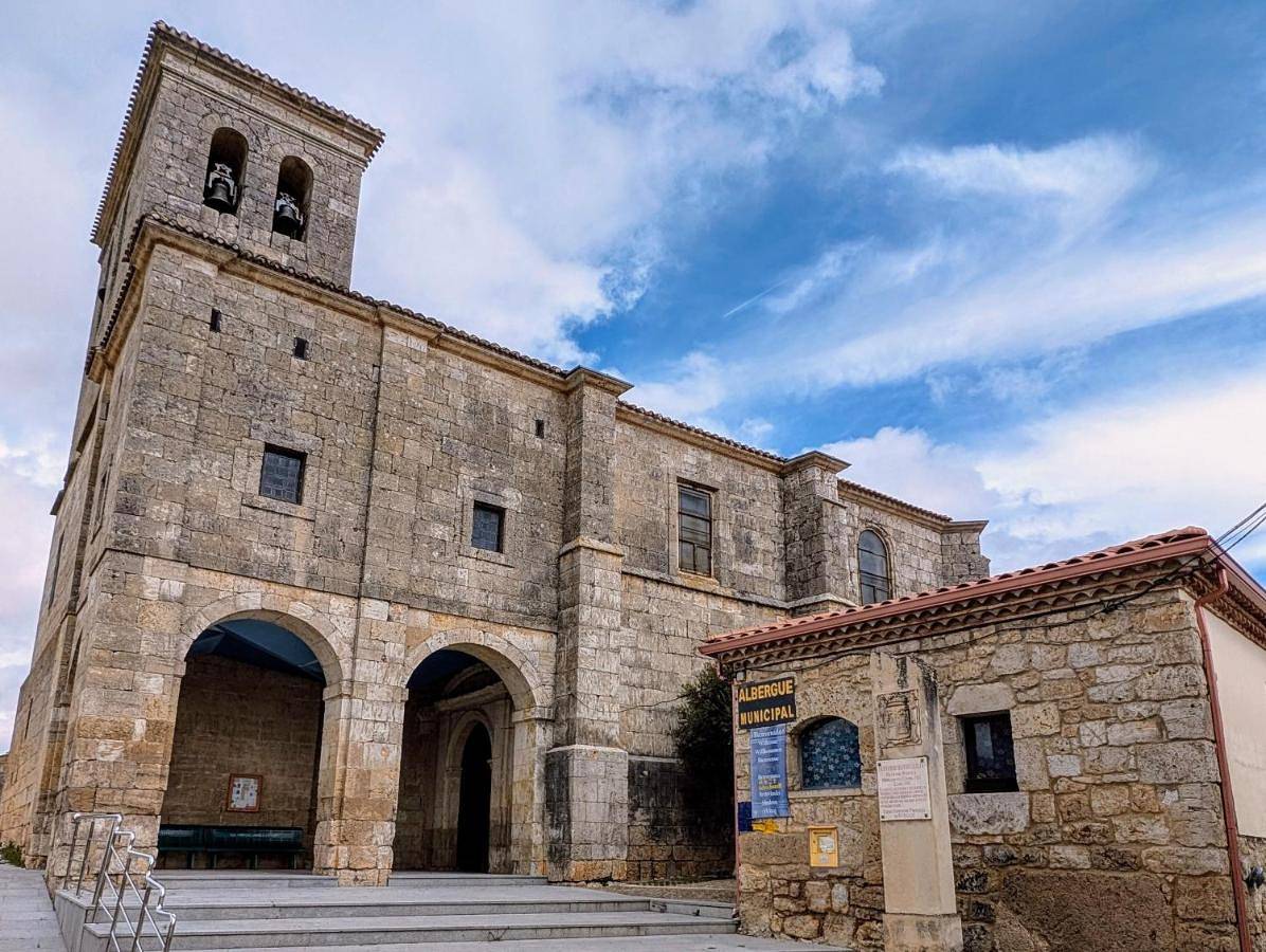 Albergue Municipal de peregrinos Pilgrim Hostel in Hornillos del Camino, Province de Burgos