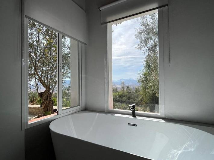 Casa rural para 7 personas, con piscina además de vistas y jardín, Familias con niños en Cañete la Real - 3