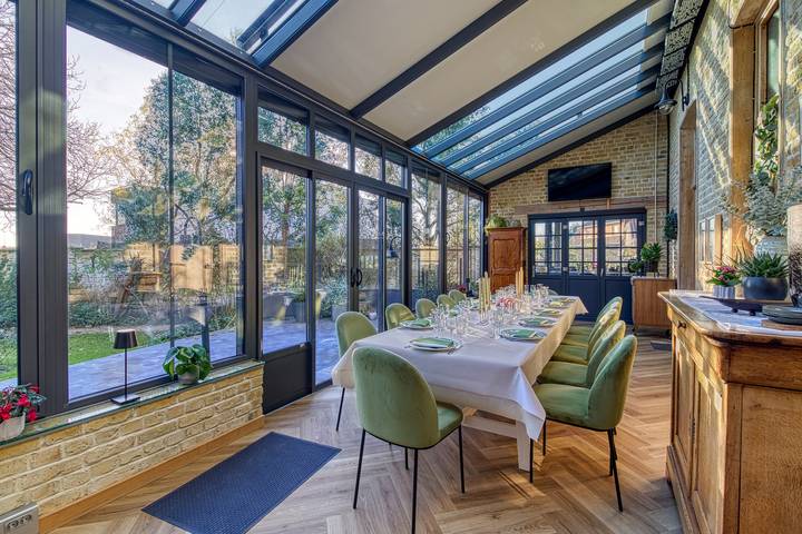 Ferienhaus für 15 Personen, mit Terrasse und Garten