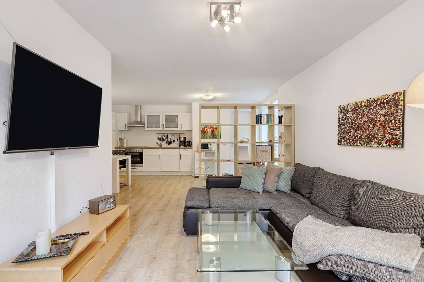 Ganze Wohnung, Premium Ferienwohnung 'Dörr' mit privater Terrasse und Wlan in Singen, Hegau