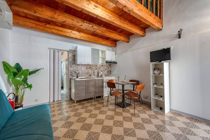 Apartment 'Ecce35 Stay' with Wi-Fi and Air Conditioning in Lecce, Lecce Province
