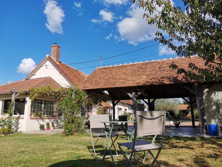 Location de vacances pour 4 personnes, avec vue et jardin, animaux acceptés à Chémery - 2